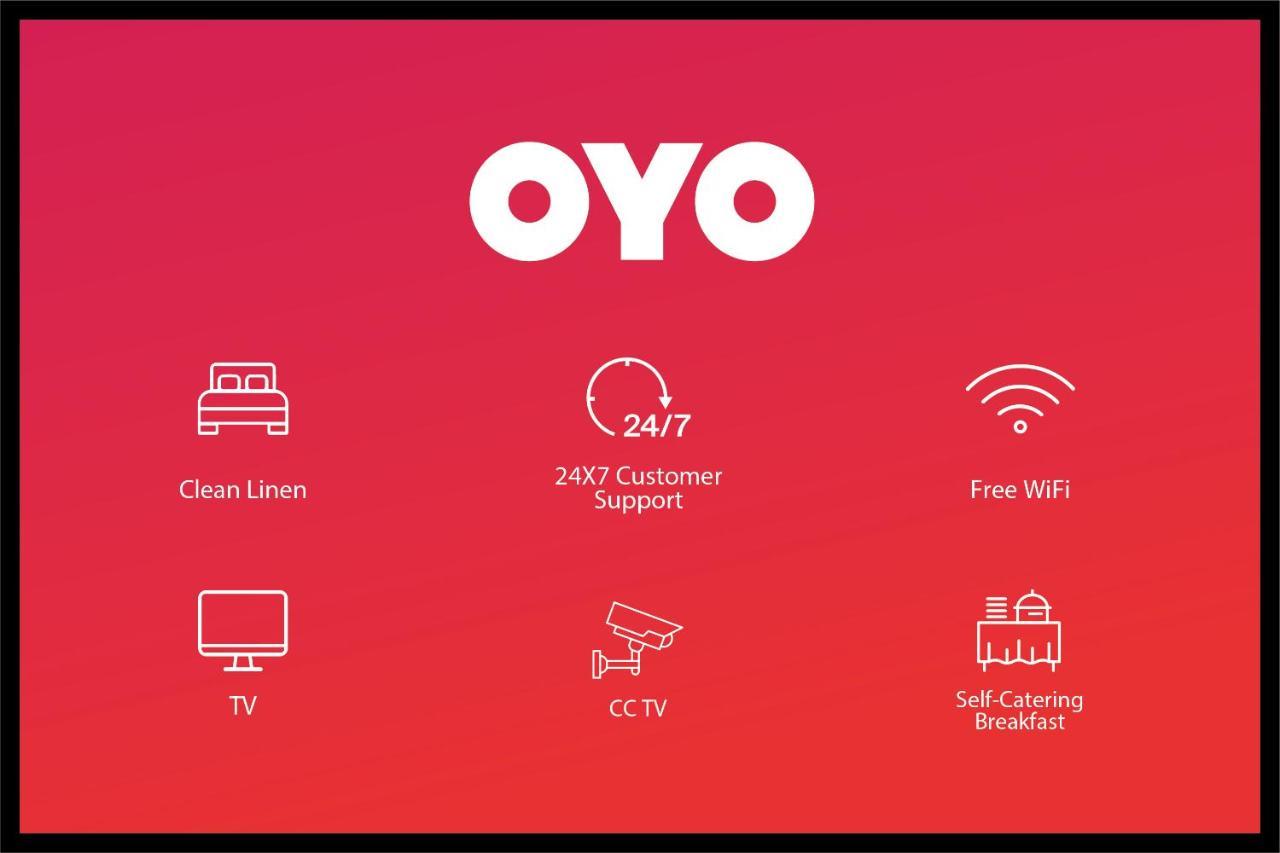 Oyo 9999 Hotel La Wisteria Delhi  Bagian luar foto