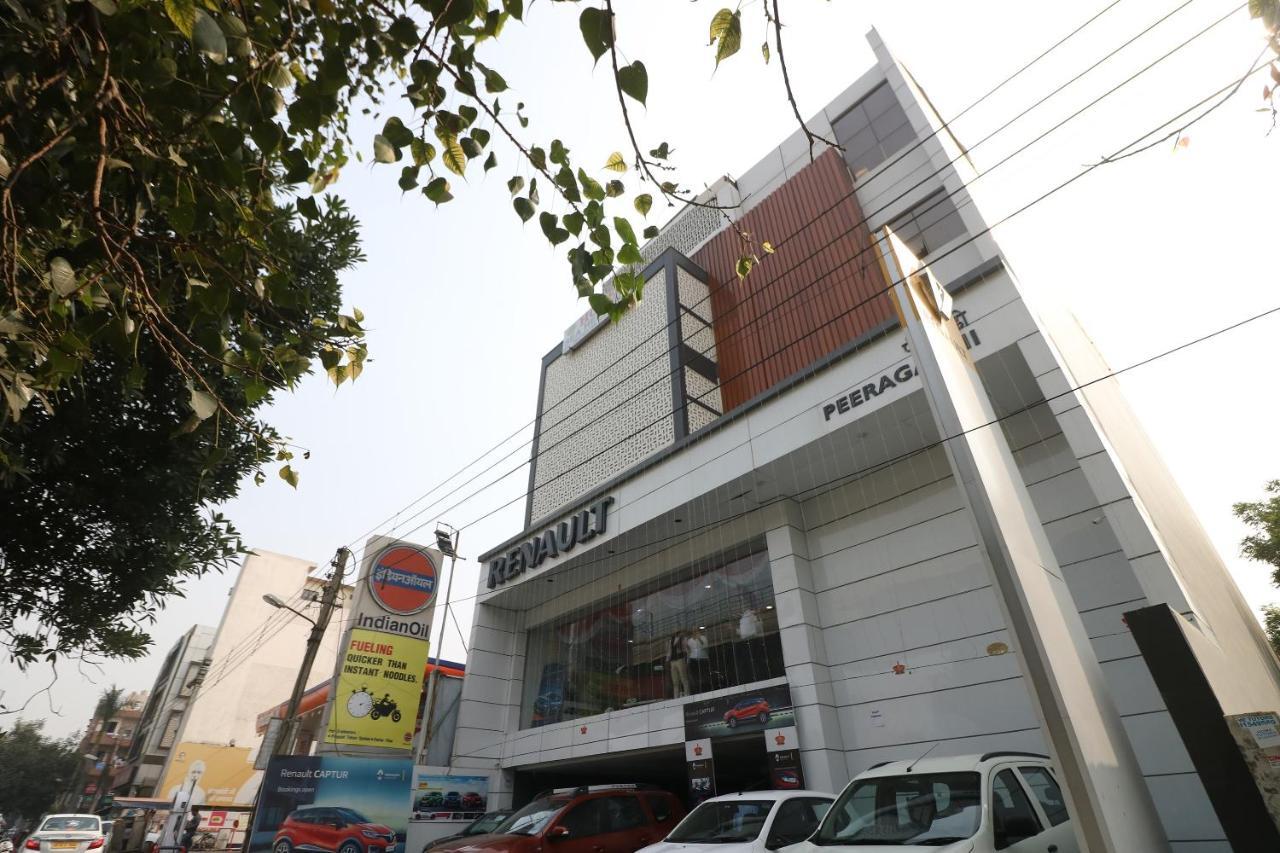 Oyo 9999 Hotel La Wisteria Delhi  Bagian luar foto
